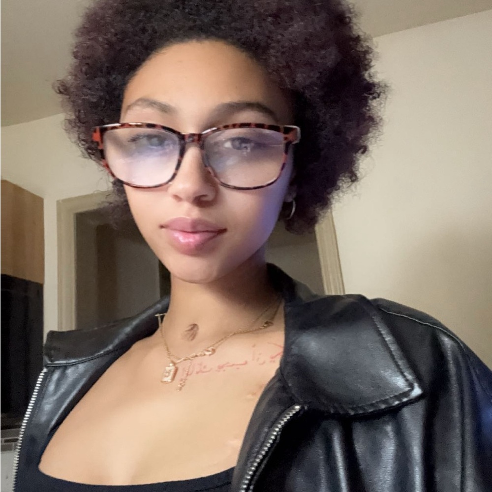 Meet your Posher, Breyanna